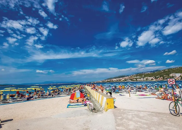 Cozy In With Wifi Apartment Crikvenica